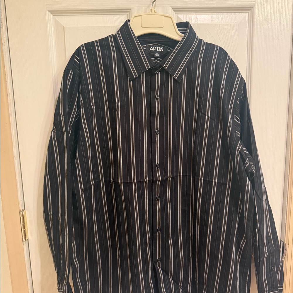 Apt. 9 Black Button-Down Shirt with White and Gray Stripes